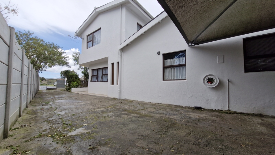 4 Bedroom Property for Sale in Stanford Western Cape